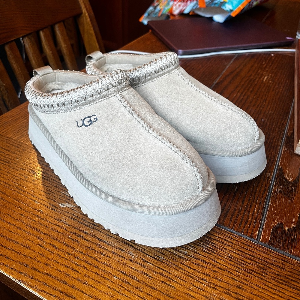 UGG Women’s Tazz Platform Slippers Mustard Seed